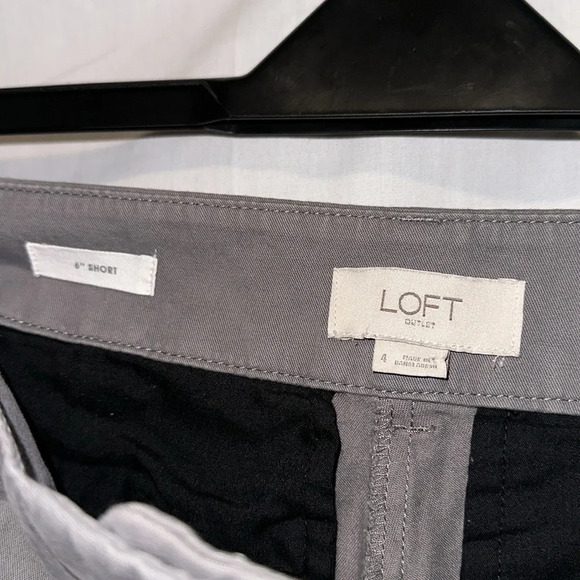 gray Loft Outlet 6" short shorts size 4 - Picture 3 of 3